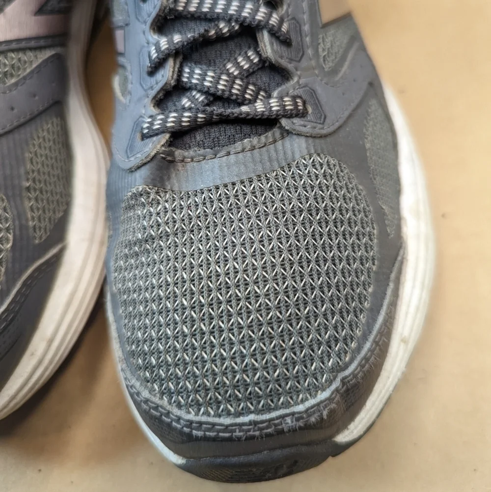 New Balance 560 v7 Shoes Womens Size 7 Gray Athletic Running W560CM7
